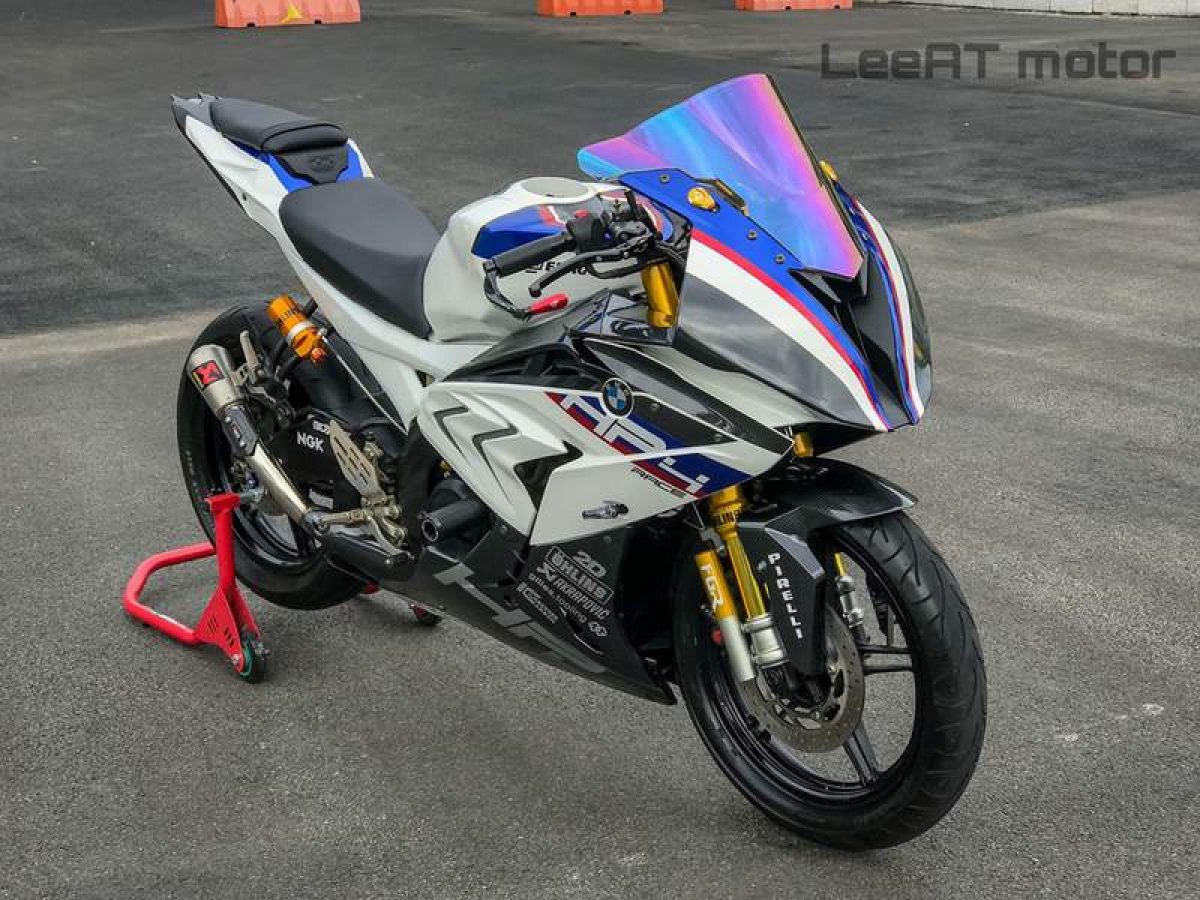 Yamaha R15 Modified To Look Like Rs 85 L Worth Bmw S1000Rr Hp4 Race For  Just Rs 95K