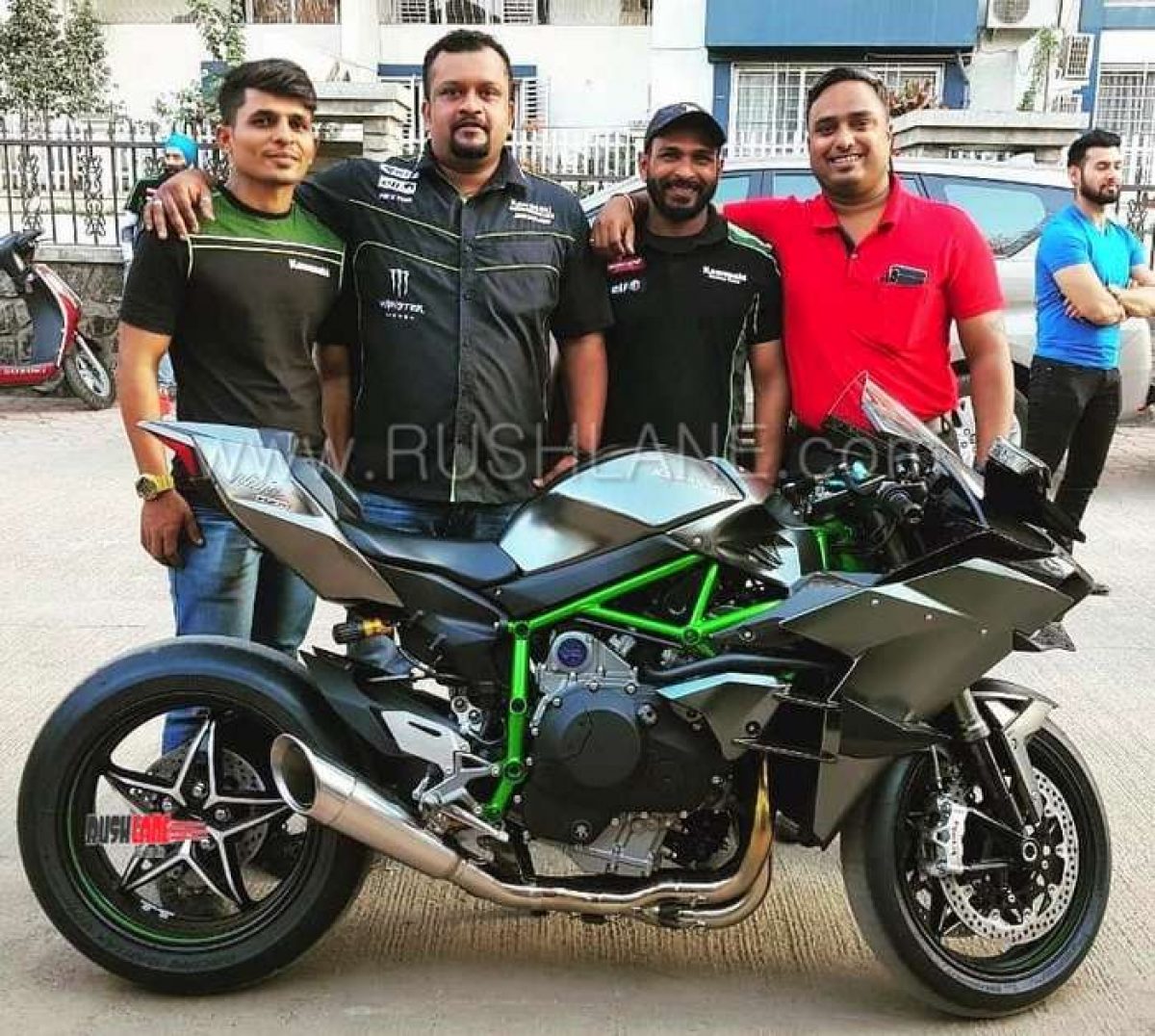 Kawasaki Ninja H2R service interval is in hours 1st customer delivery