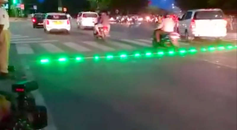 LED traffic lights