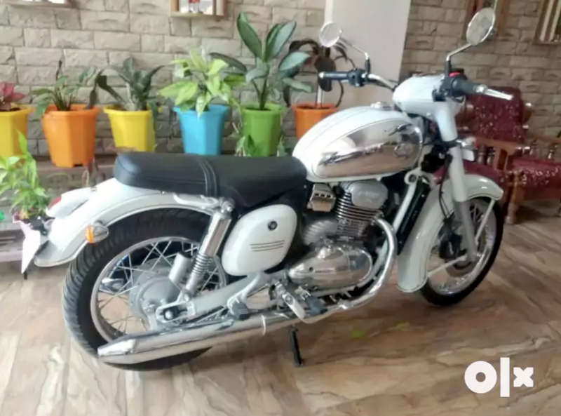 Jawa Motorcycle With 500 Kms On Odo Up For Sale On Olx At