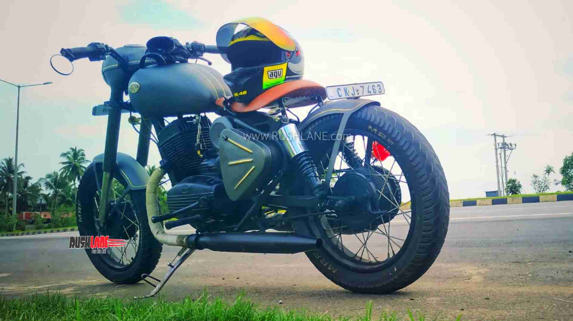Yezdi Modified Into A Jawa Perak By Owner For Rs 1 5 Lakhs Photos