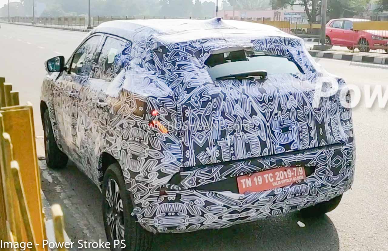 Renault HBC compact SUV spied