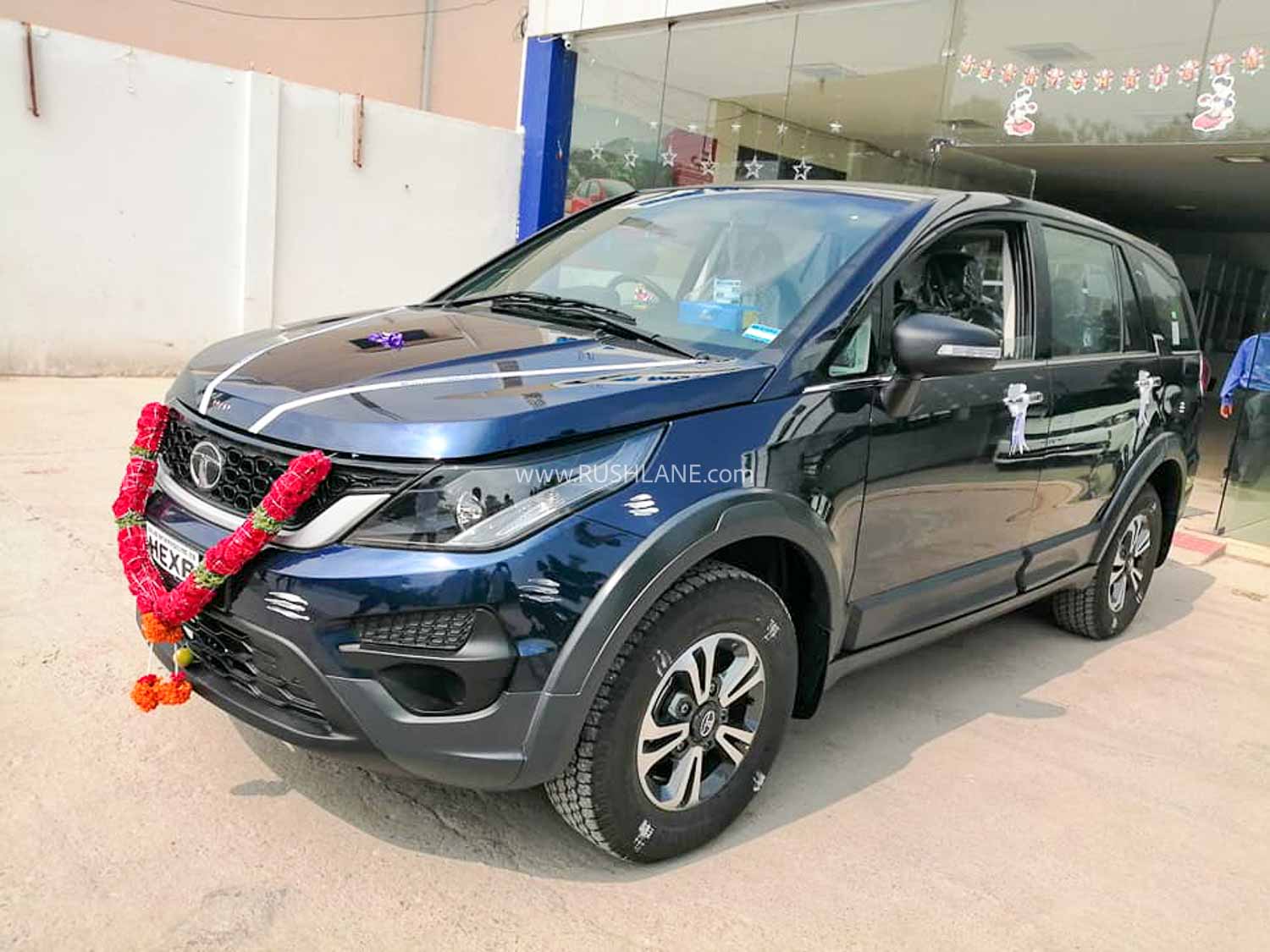 New Tata Hexa car delivery to owner.