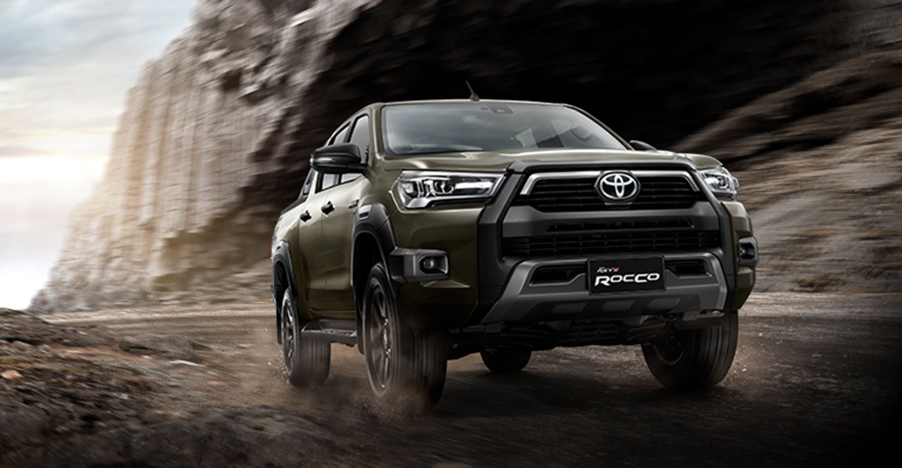 2021 Toyota Hilux Revo (Fortuner pickup) debuts in Thailand