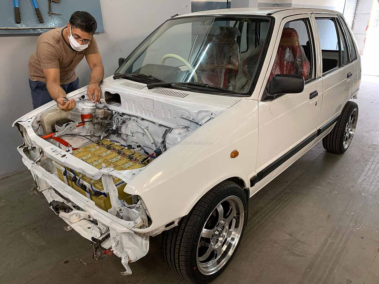 Maruti 800 Electric Conversion Explained By Owner On Video
