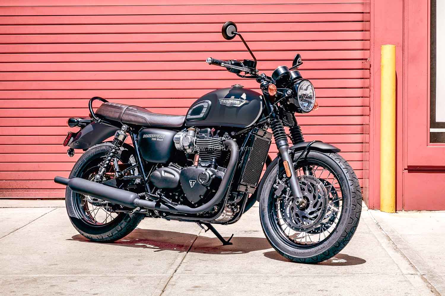 Triumph Bonneville Black Edition T100 and T120 Launched in India