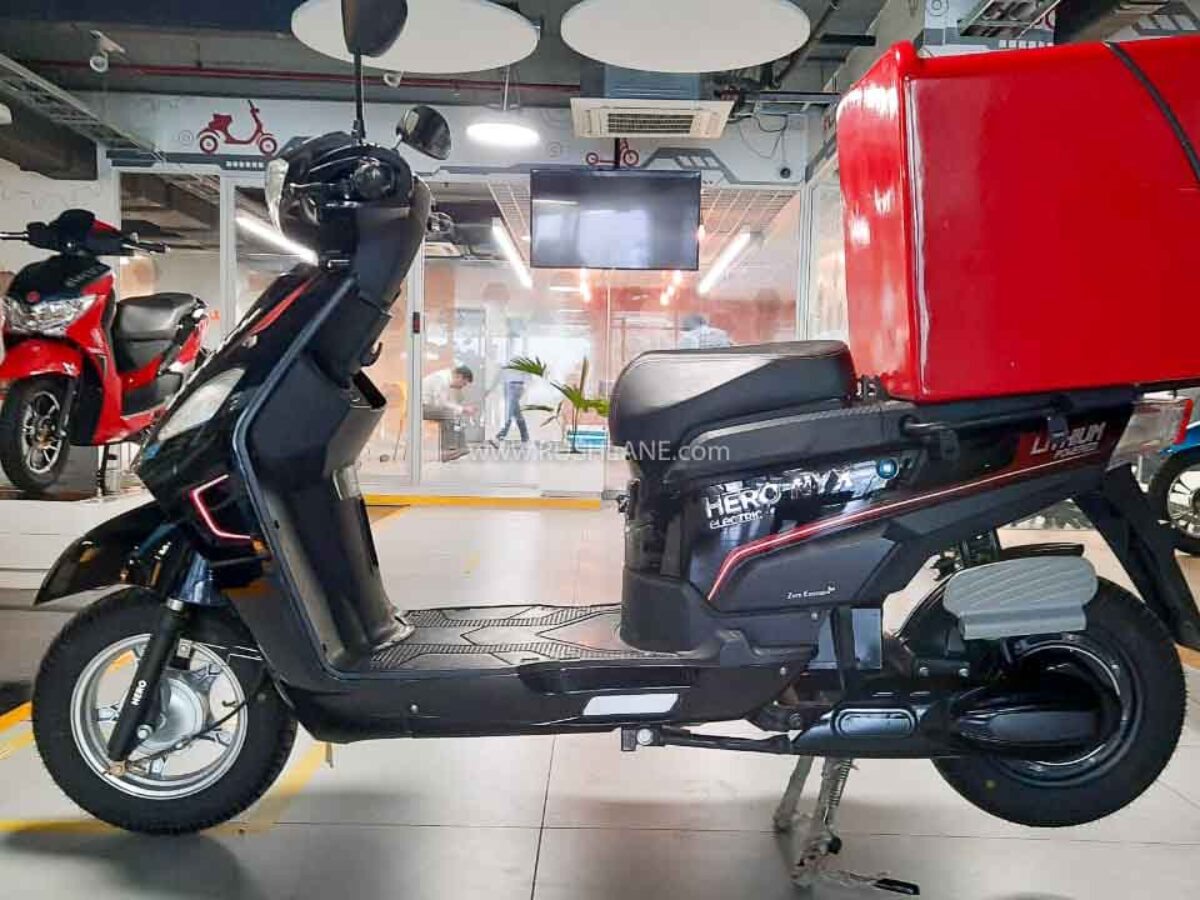 Hero Electric scooter with 210 kms range at 64k