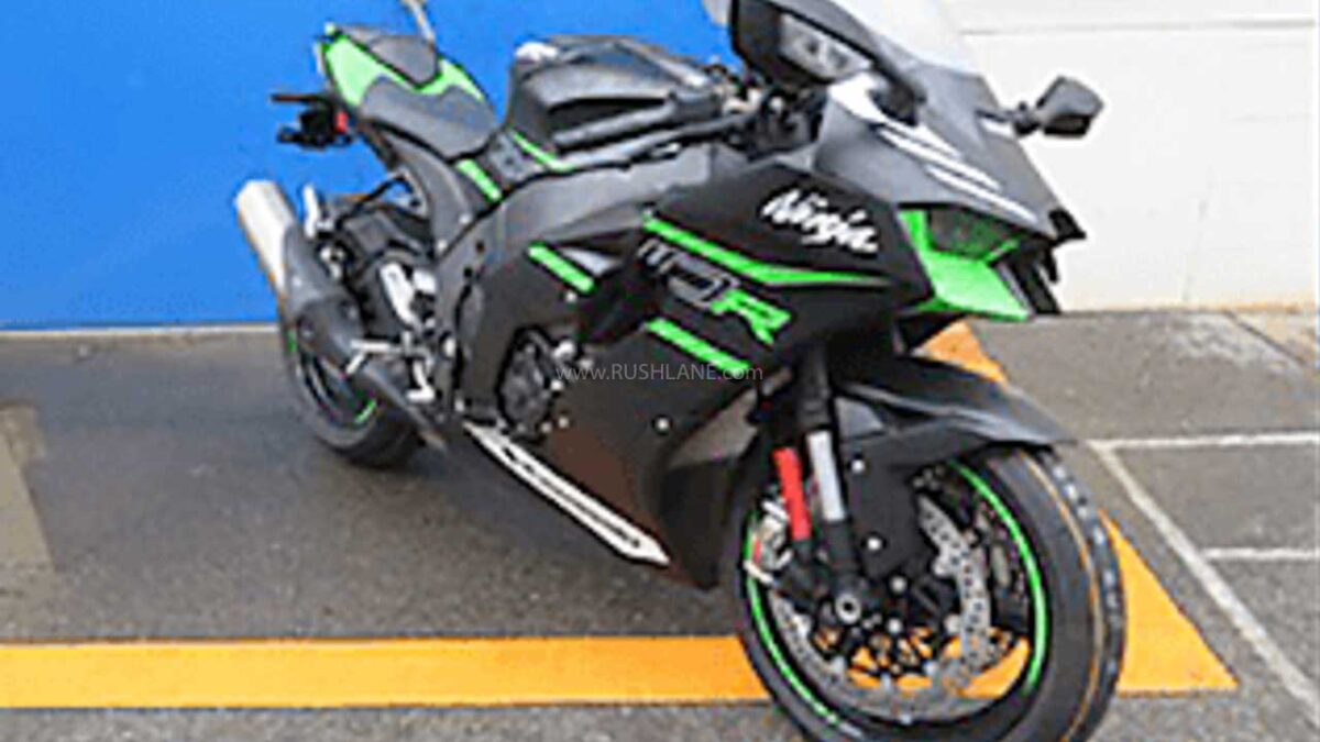 2021 ZX10R, ZX10RR Spied Global Debut