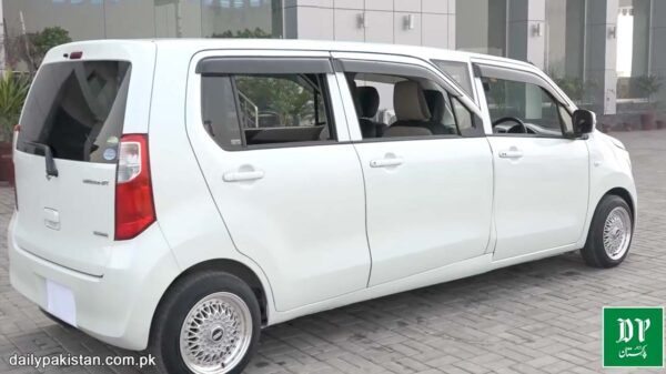 Suzuki WagonR Modified As A Limousine