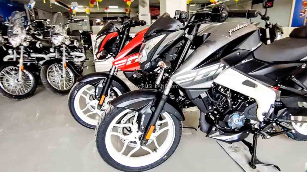 [Rumour] Bajaj Pulsar NS250 & RS250 to be launched later 