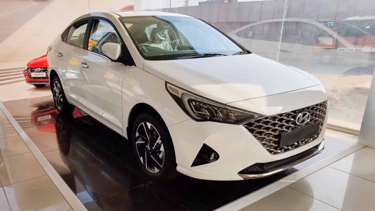 Mid Size Sedan Sales Mar 2021 - Hyundai Verna Beats Ciaz, City
