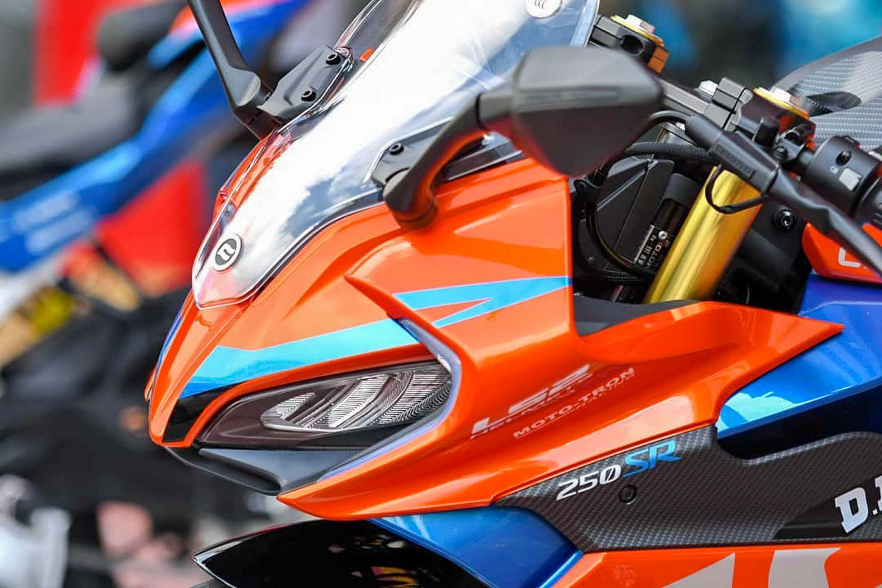 CFMoto 250cc Motorcycle Debuts With New Blue-Orange Colour