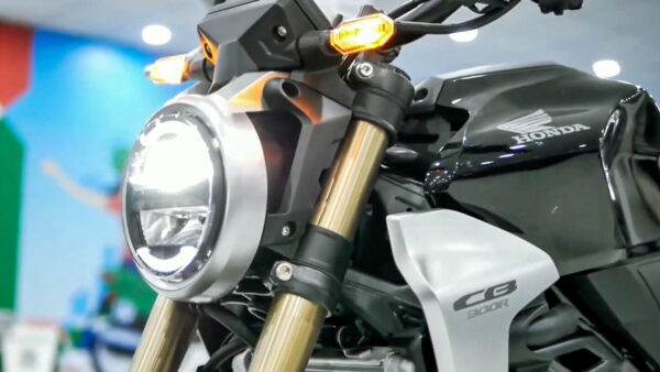 2021 Honda CB300R BS6