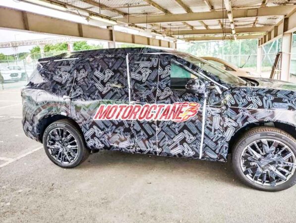 New Nissan SUV Spied