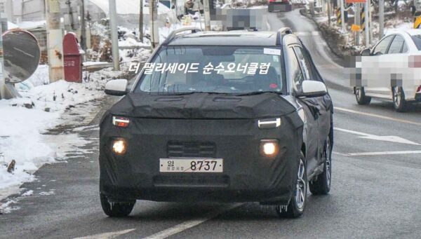 Hyundai Ai3 top variant will get projector headlight, dual tone alloys, sunroof