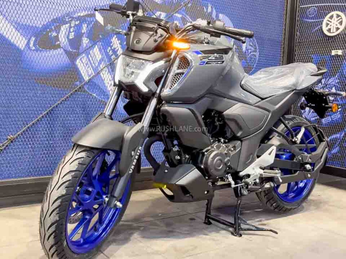 New 2020 Yamaha FZS V3 BS6 Vintage Edition Launched in India  Know its  Price and