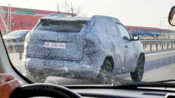 2024 Renault Duster SUV Spied