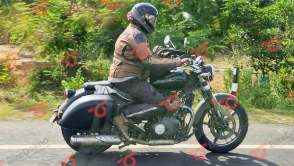 Super Meteor 650 Spotted With Panniers