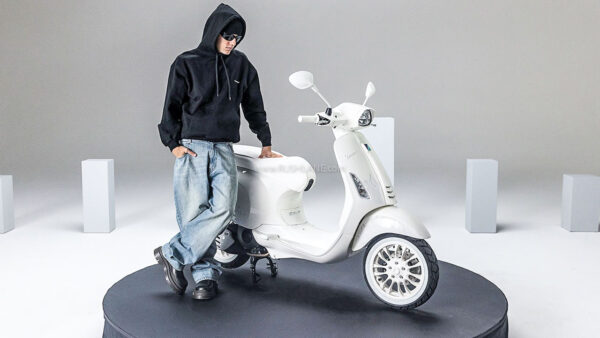 Vespa Justin Bieber Edition 150cc Scooter