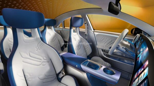 Mercedes-Benz Concept Cla-Class seats and massive glass roof