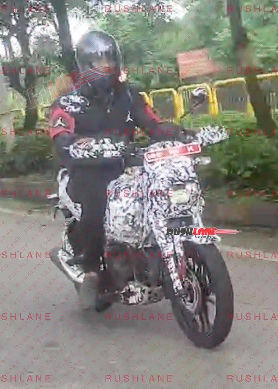 Bajaj CNG Motorcycle Spied - Highest Mileage?