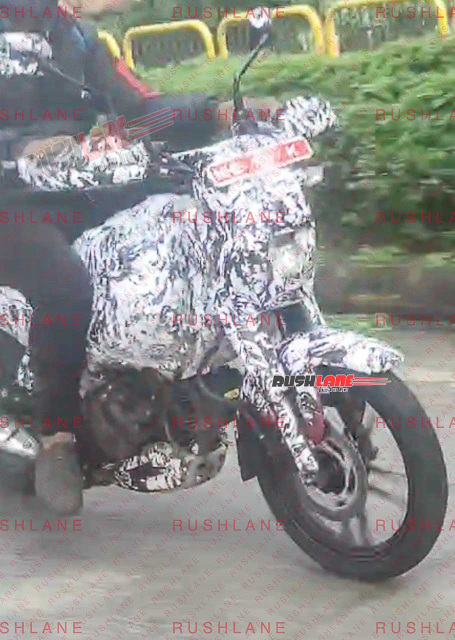 Bajaj CNG Motorcycle Spied - Highest Mileage?