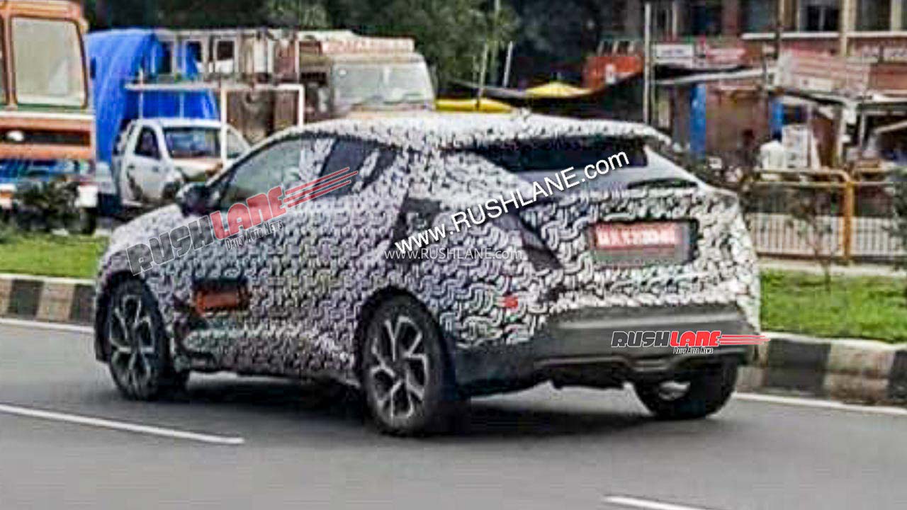 Toyota C-HR Stylish Coupe Roof
